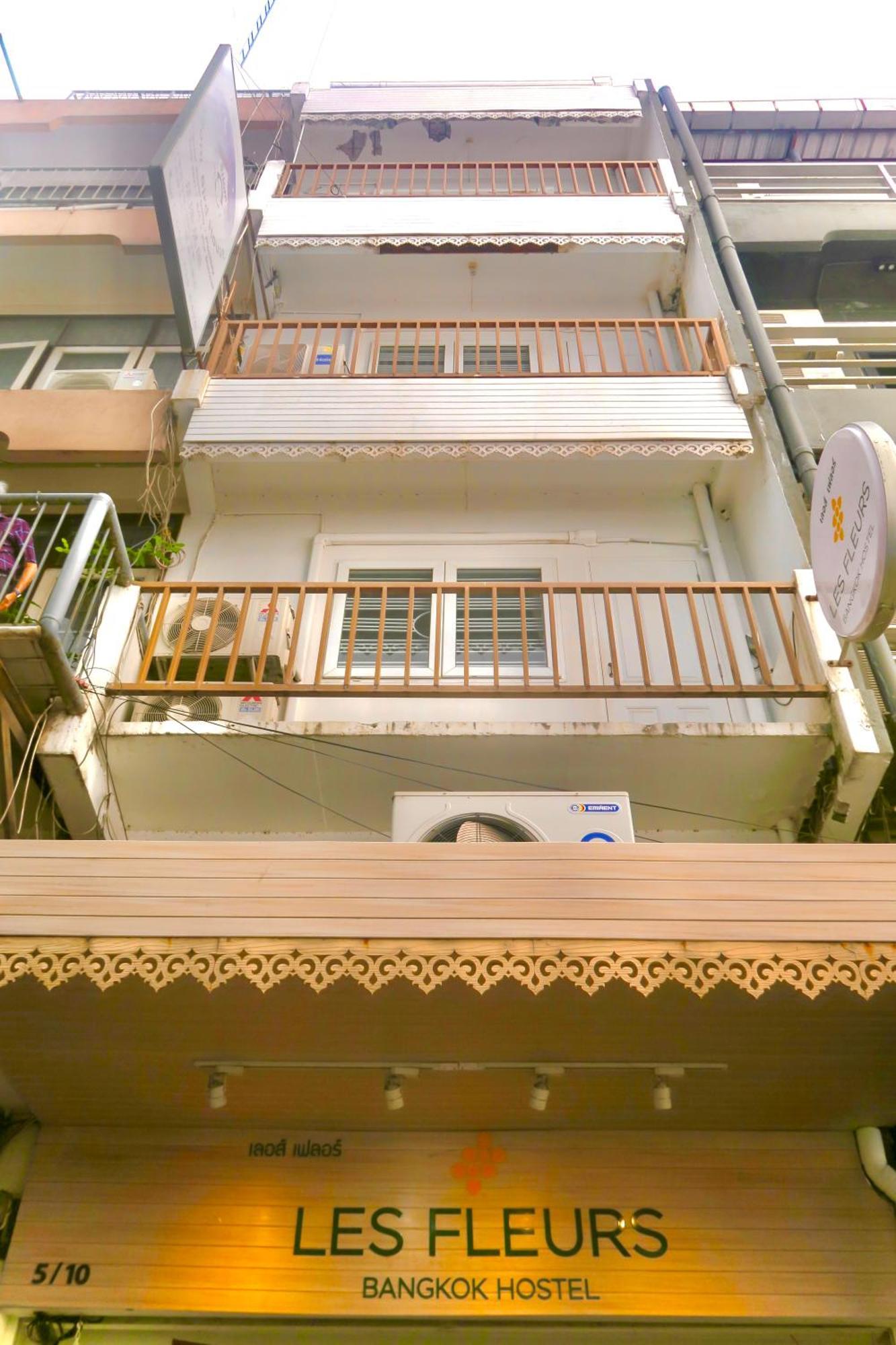 Les Fleurs Bangkok Hostel Dış mekan fotoğraf
