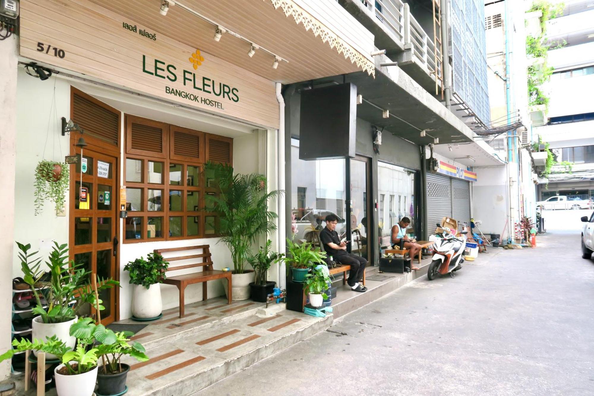 Les Fleurs Bangkok Hostel Dış mekan fotoğraf