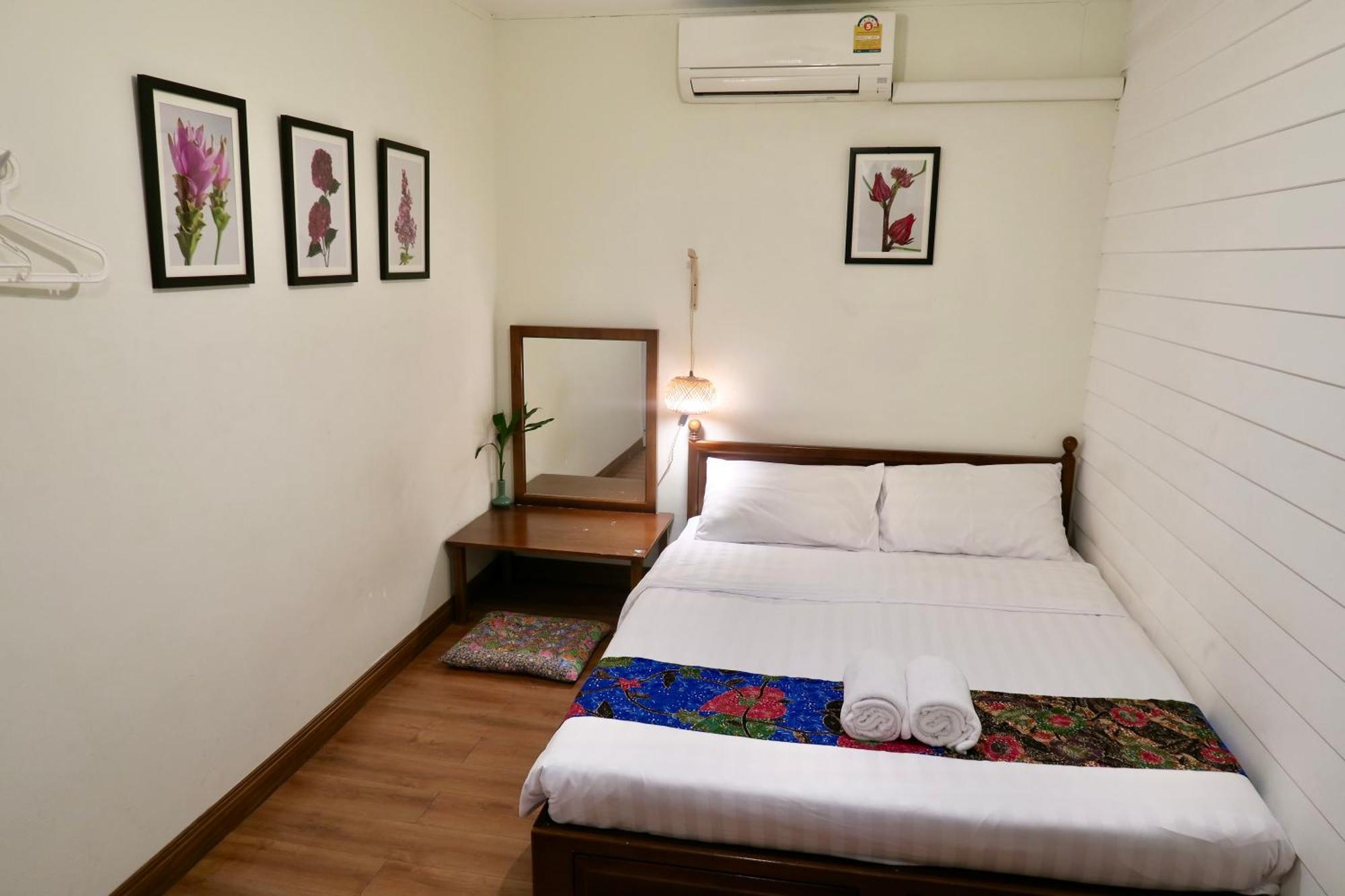 Les Fleurs Bangkok Hostel Dış mekan fotoğraf