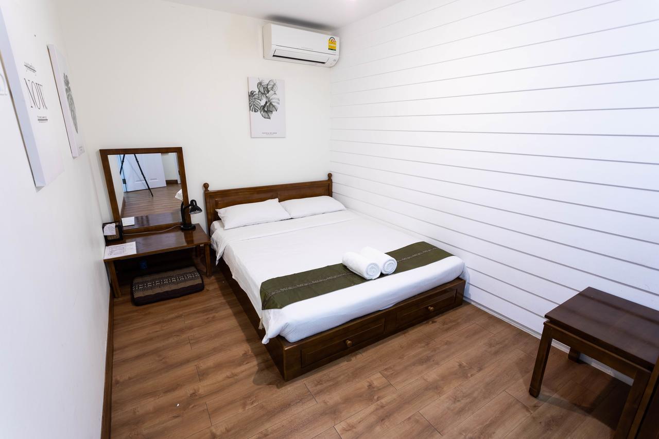 Les Fleurs Bangkok Hostel Dış mekan fotoğraf